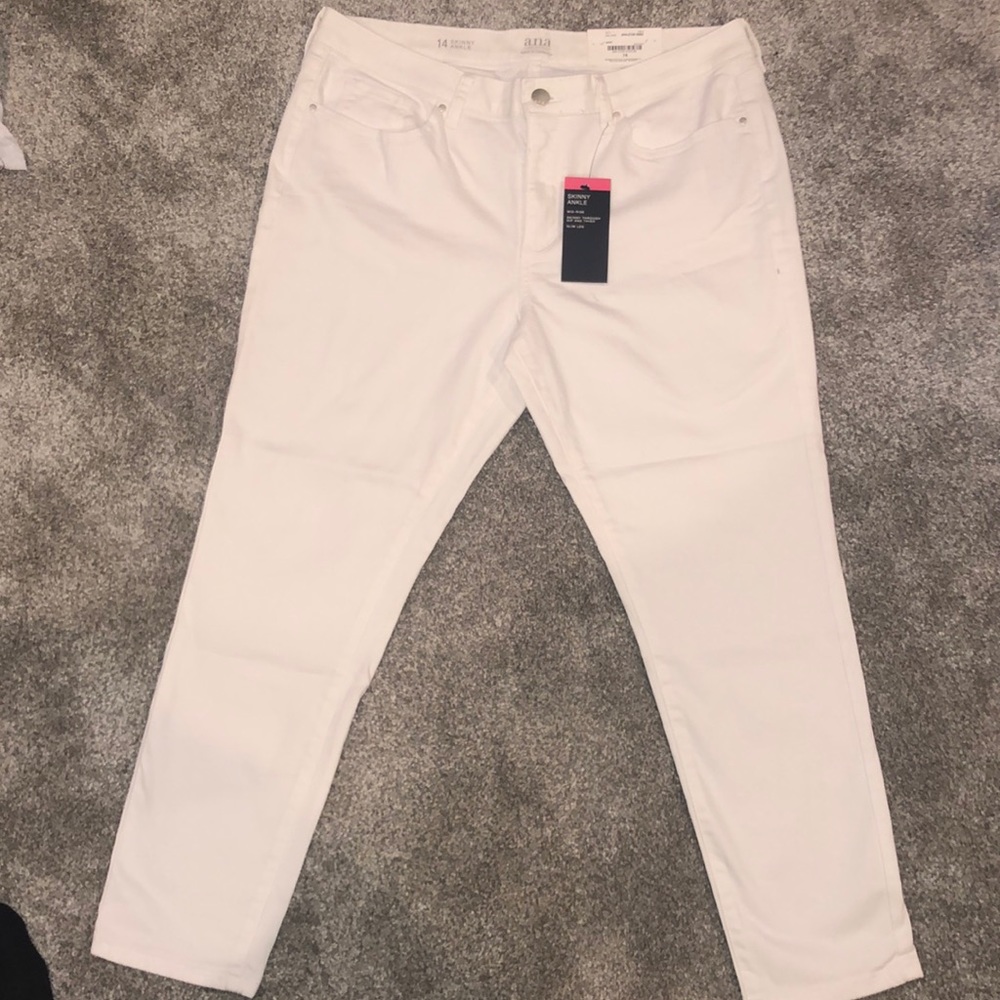 a.n.a : A New Approach Jeans
